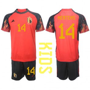 Belgien Dries Mertens #14 babykläder Hemmatröja barn VM 2022 Korta ärmar (+ Korta byxor)